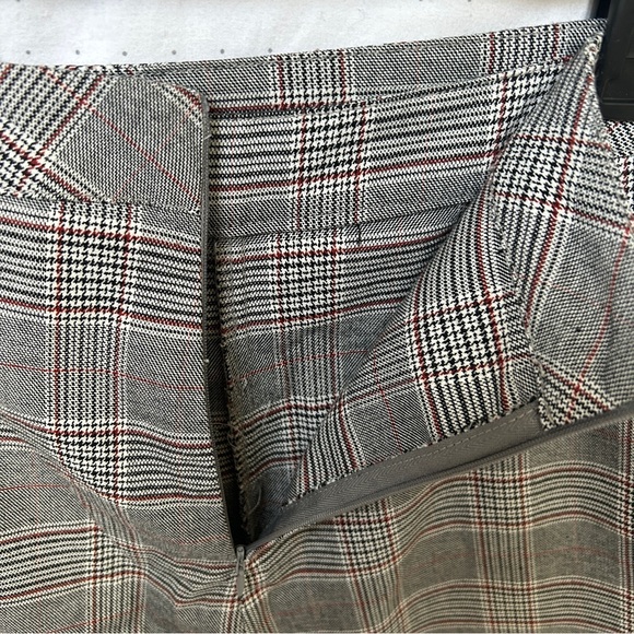 Plaid High Waisted Skort - Picture 5 of 5